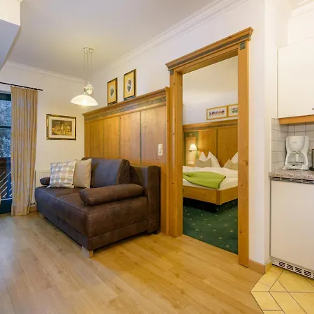 فيهاوسر كلينارل